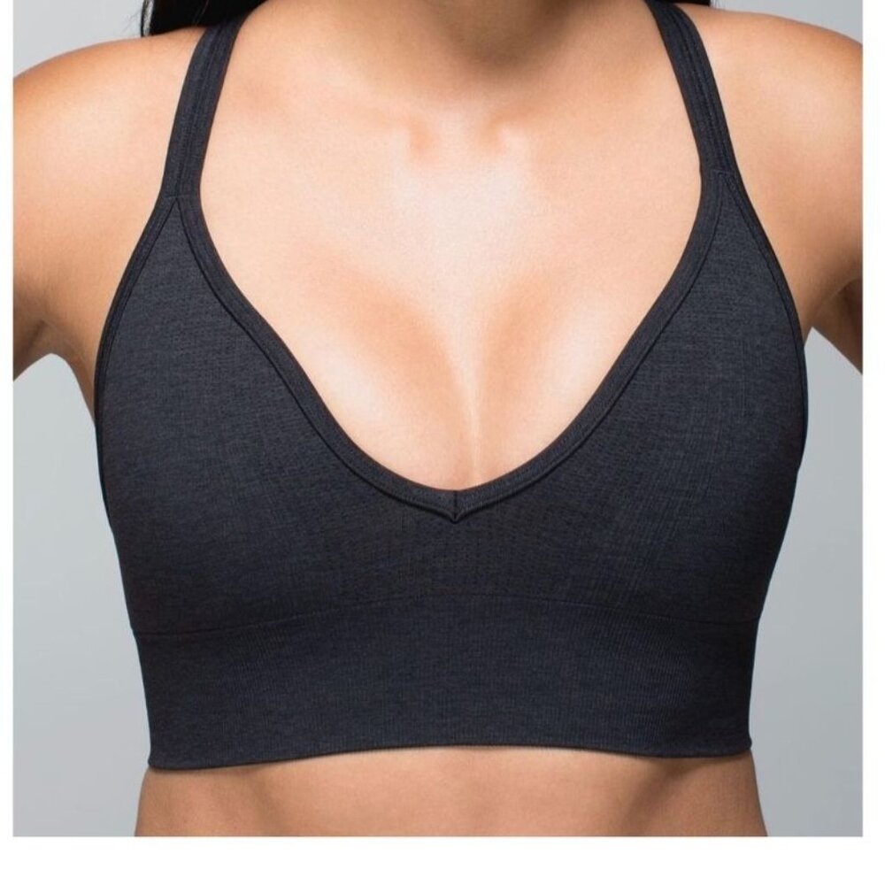 Lululemon Seamlessly Plunge Bra Sz 4/6
